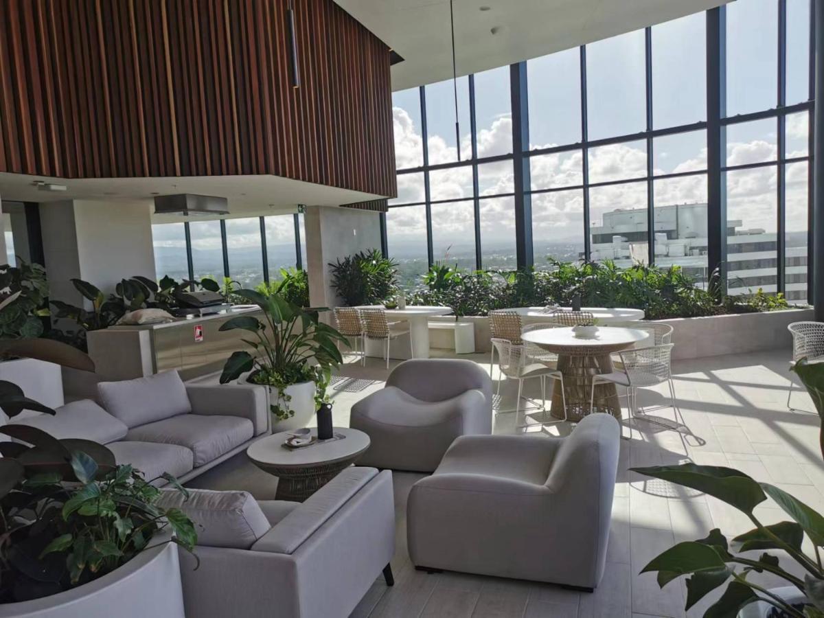 2 Bedroom Luxurious Family Apartment On 40Th Floor With Amazing Ocean Coastline Broadbeach Gold Coast Gc40 ภายนอก รูปภาพ